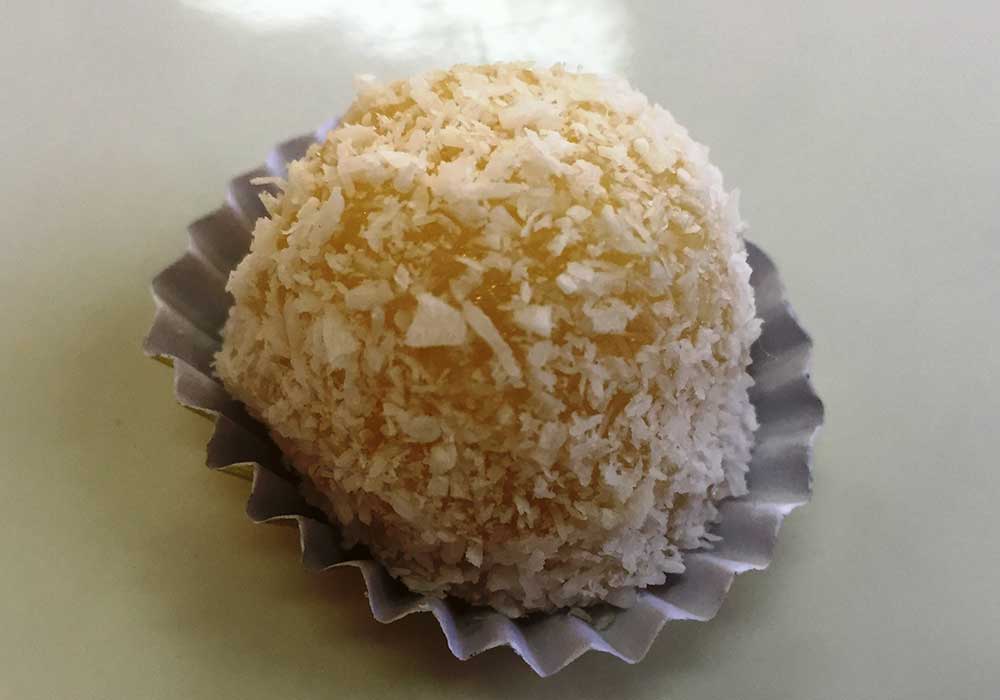 Beijinho de Coco Caramelado